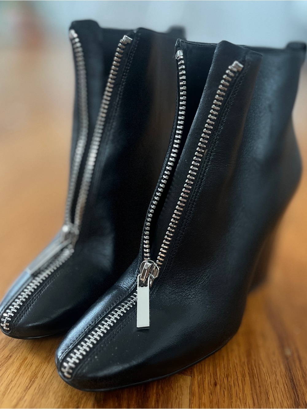 Kendall + Kylie Reagan Black Front Zip Leather Block Heel Ankle Boots 8.5 - Picture 4 of 8